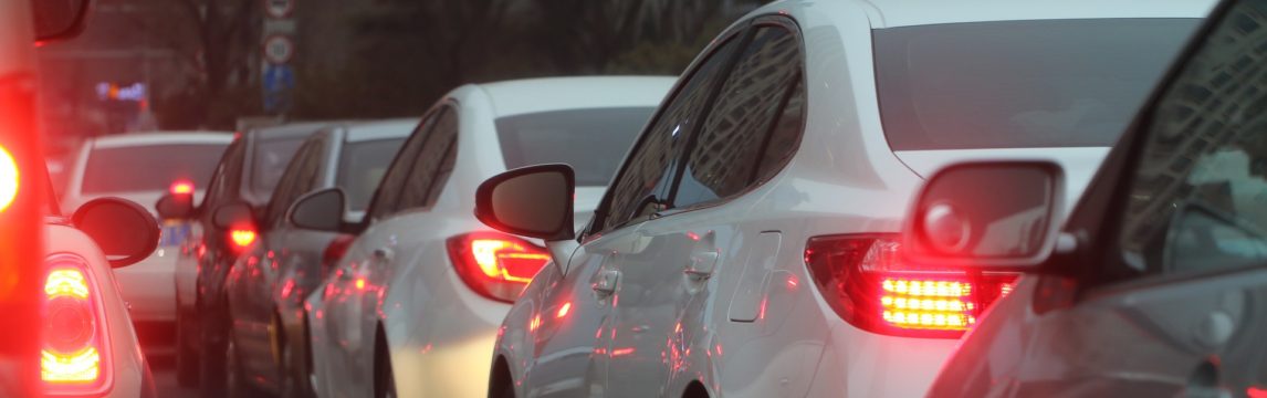 Бегут по полосам или берут напрокат авто: как просители убежища уклоняются от политики Трампа