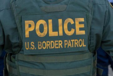 Программу по ускорению депортации просителей убежища на границе расширяют