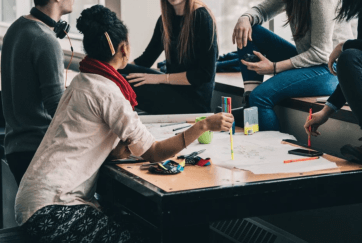 Отменено требование о продлении старого статуса при его смене на студенческий (F-1)